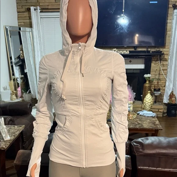 lululemon athletica Light Ivory Hooded Zip Jacket - Picture 1 of 5
